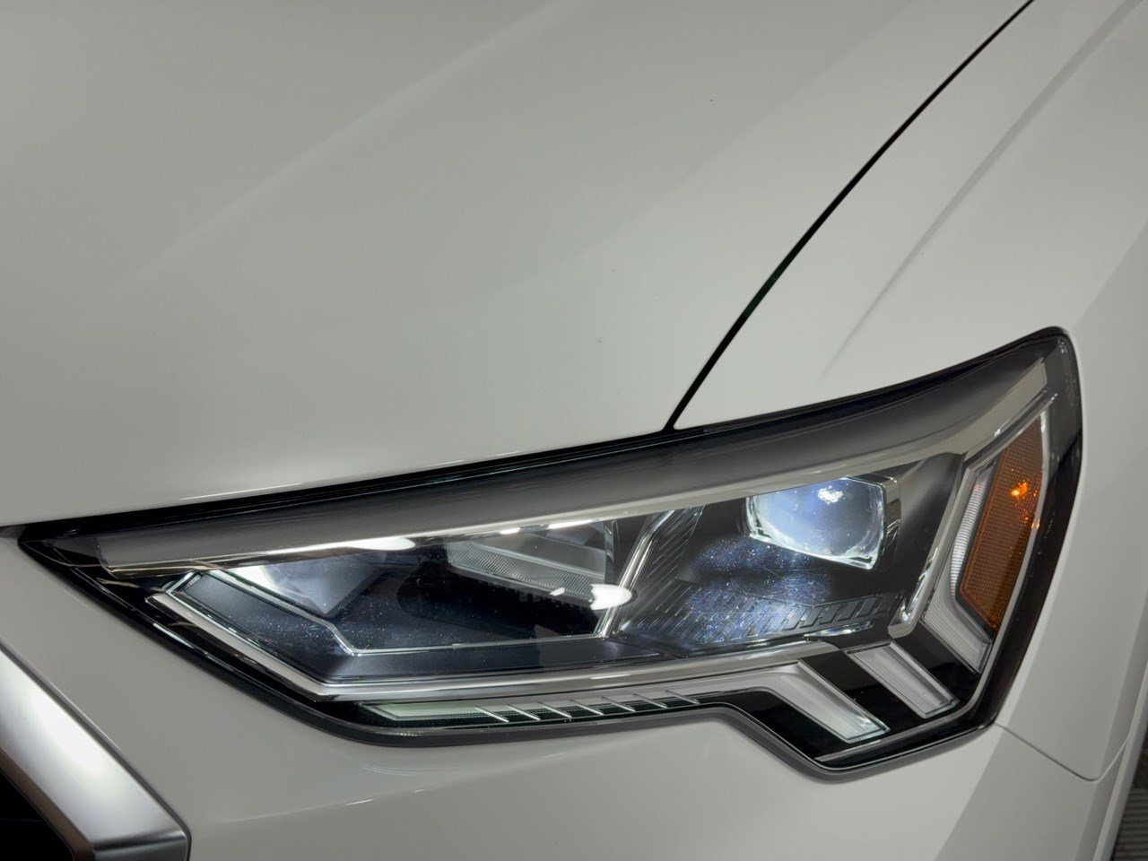 Certified 2025 Audi Q3 2.0T Premium w/ Convenience Package AWD/4WD image 12
