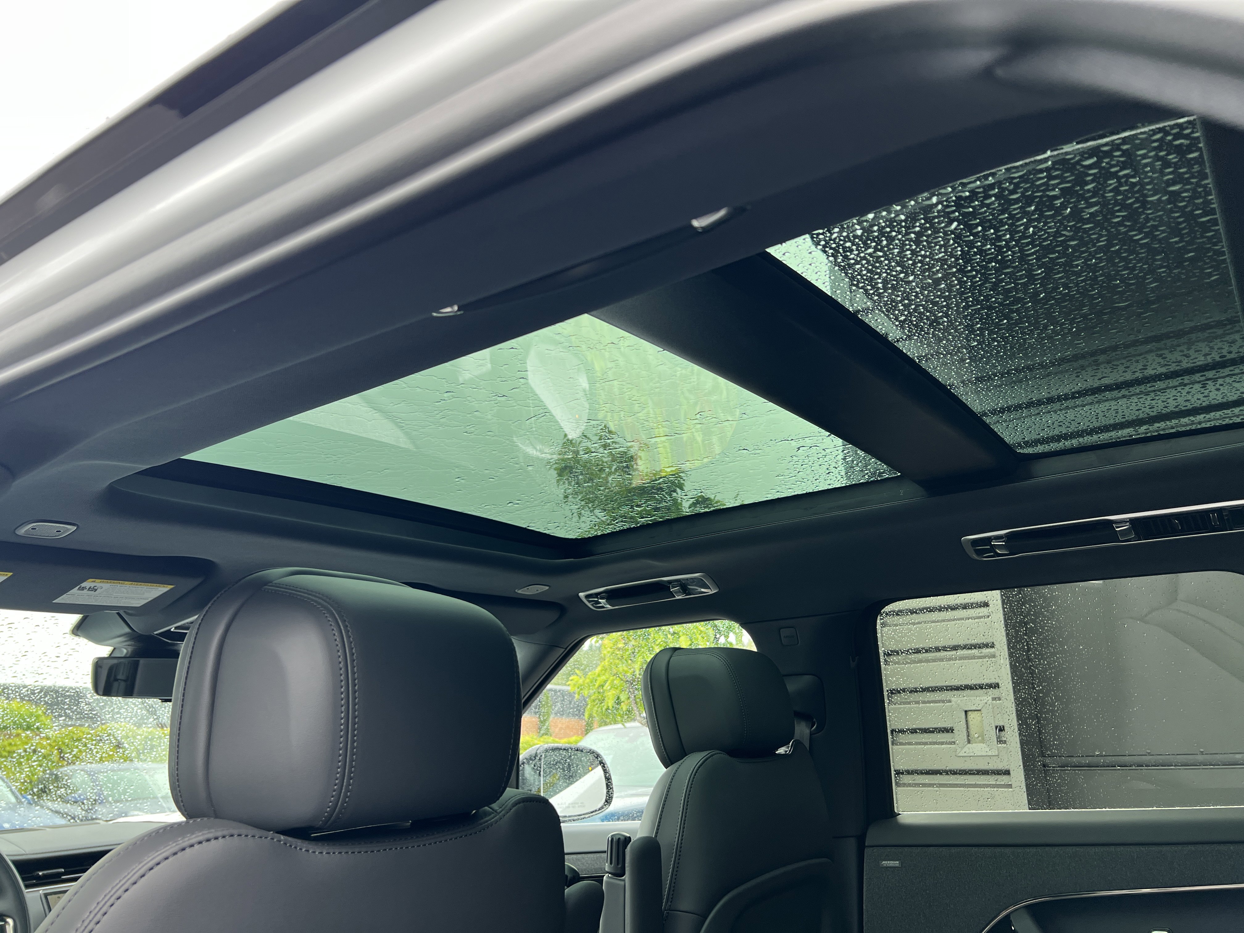 New 2025 Land Rover Range Rover Sport Dynamic SE AWD/4WD image 18
