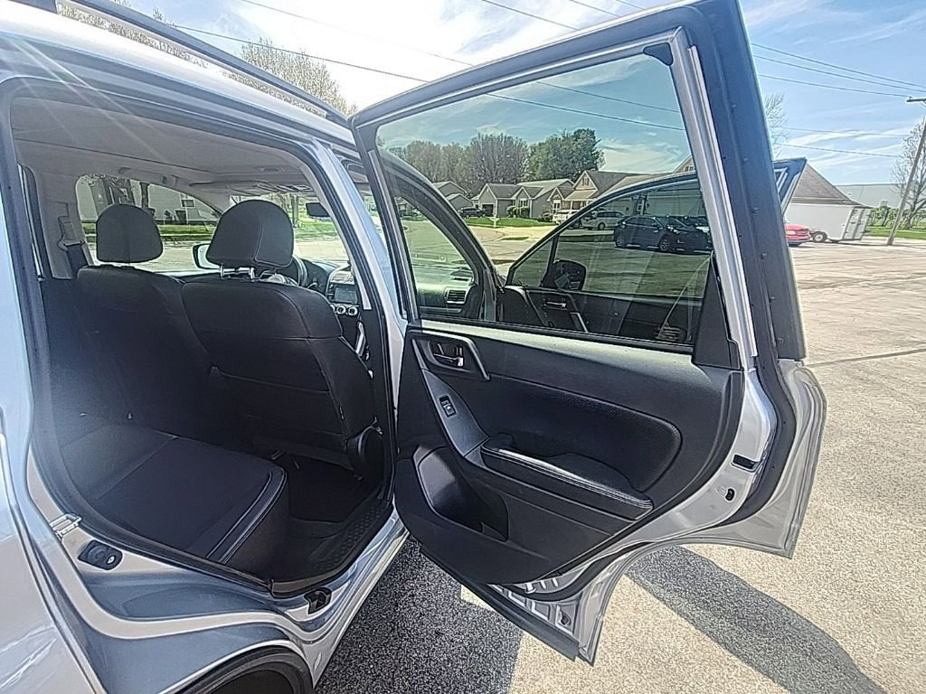 Used 2017 Subaru Forester 2.0XT Premium AWD/4WD image 11