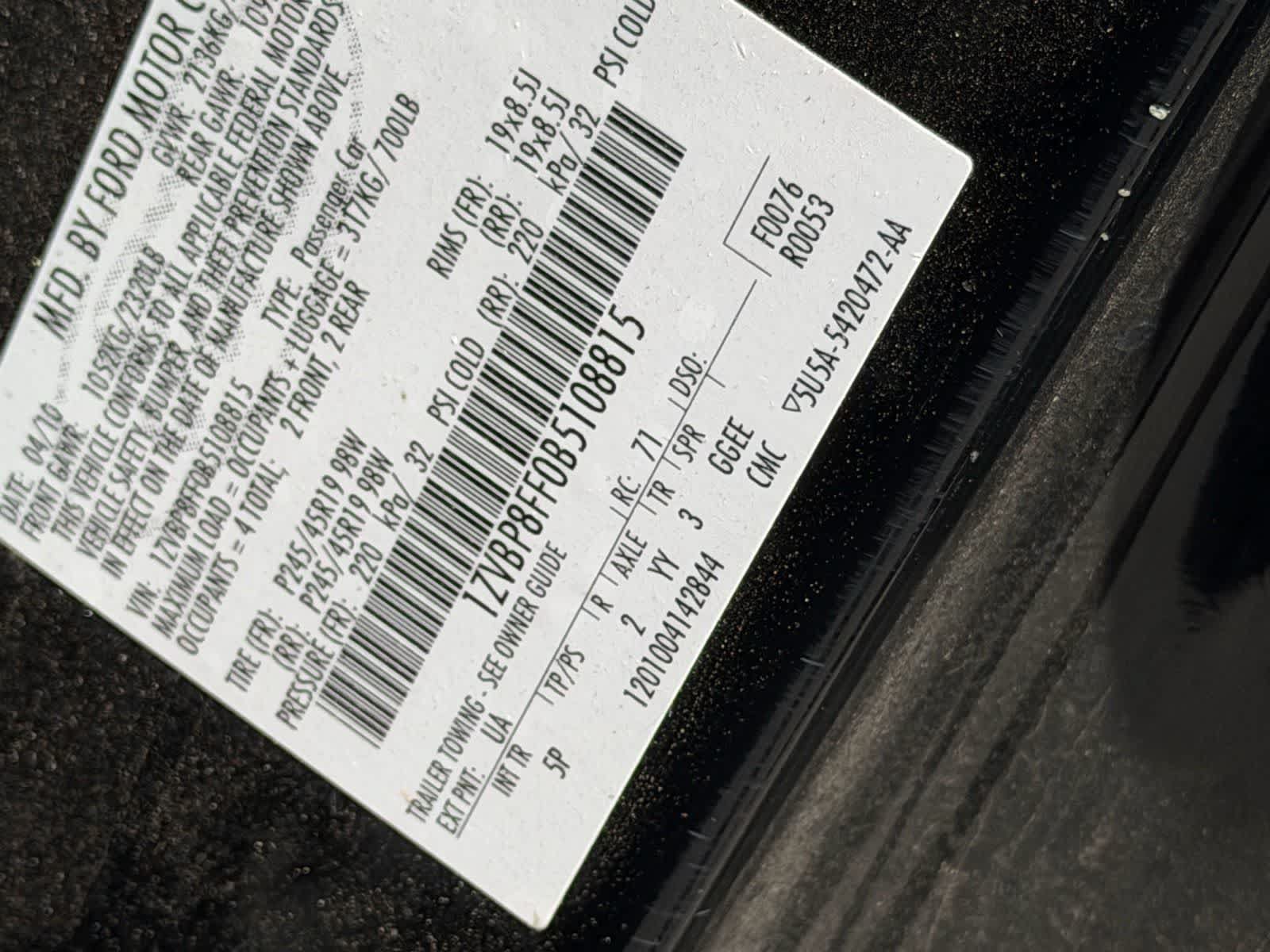 Used 2011 Ford Mustang GT Premium RWD image 16