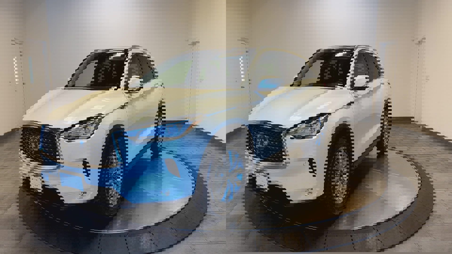 Certified 2022 INFINITI QX50 Essential image 4