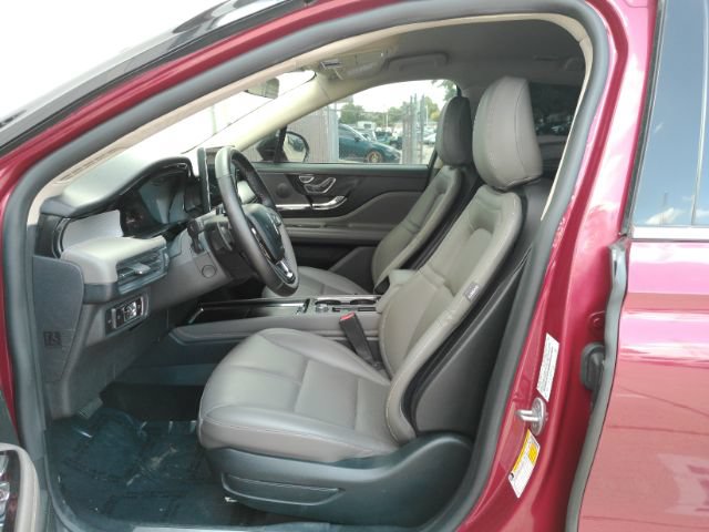 Used 2025 Lincoln Corsair FWD w/ Equipment Group 101A image 14