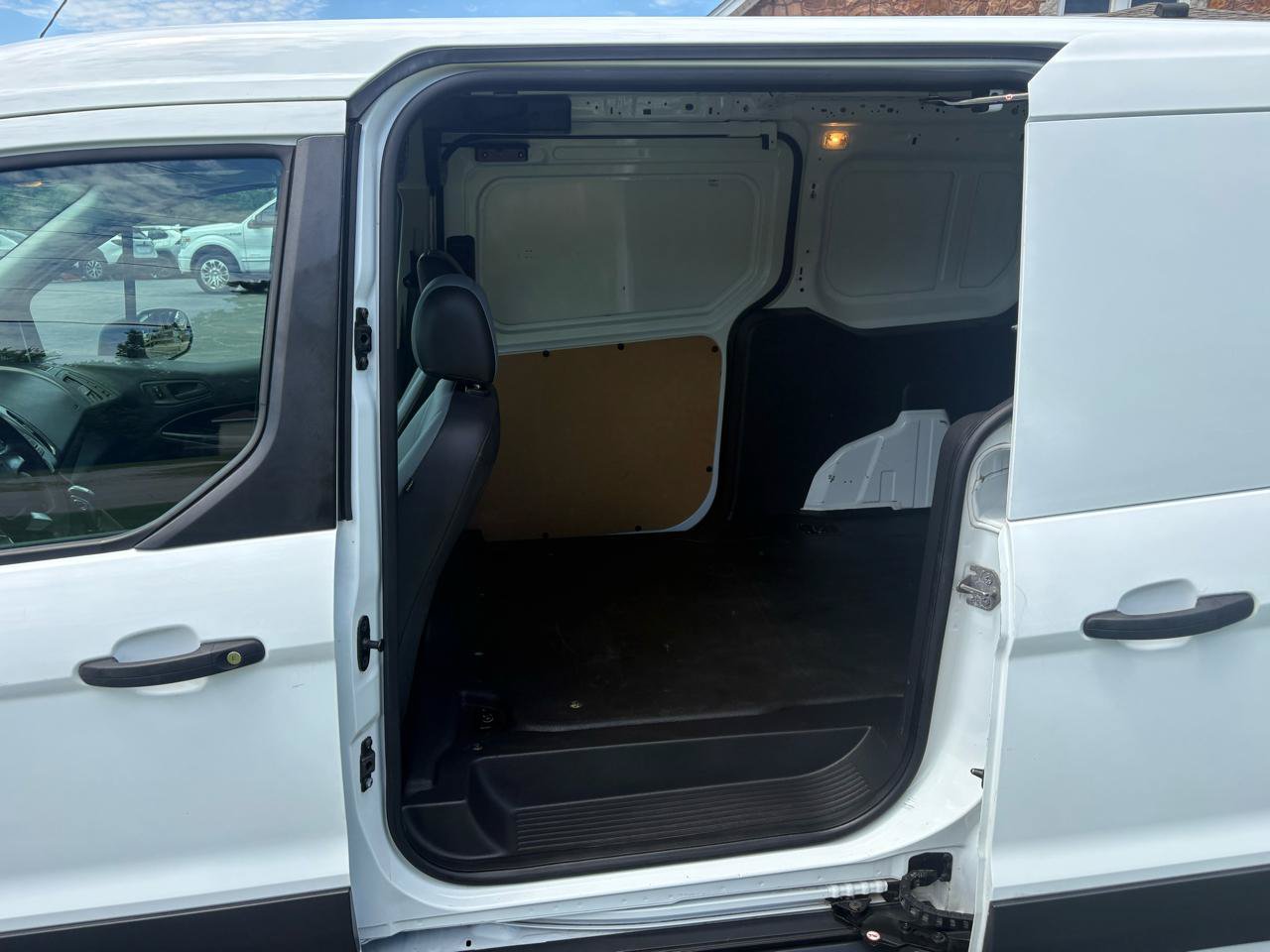 Used 2018 Ford Transit Connect XL FWD image 16
