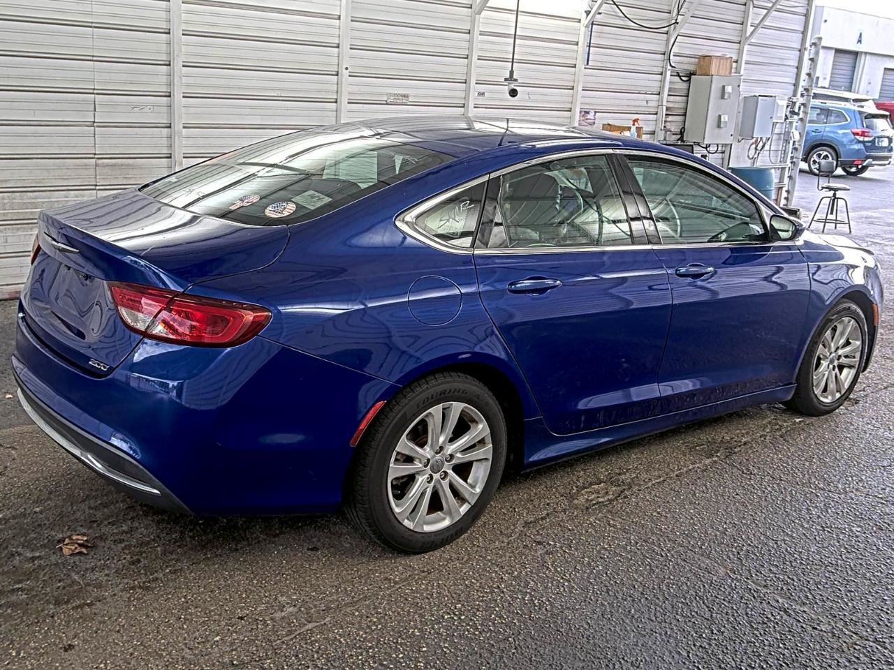 Used 2016 Chrysler 200 Limited FWD image 2
