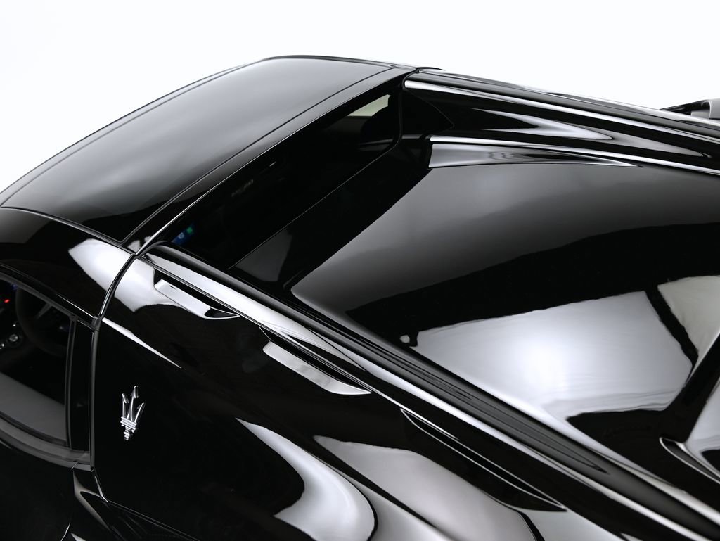Used 2023 Maserati MC20 Spyder RWD image 35