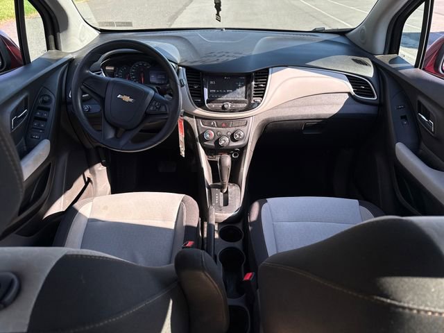 Used 2017 Chevrolet Trax LS image 19