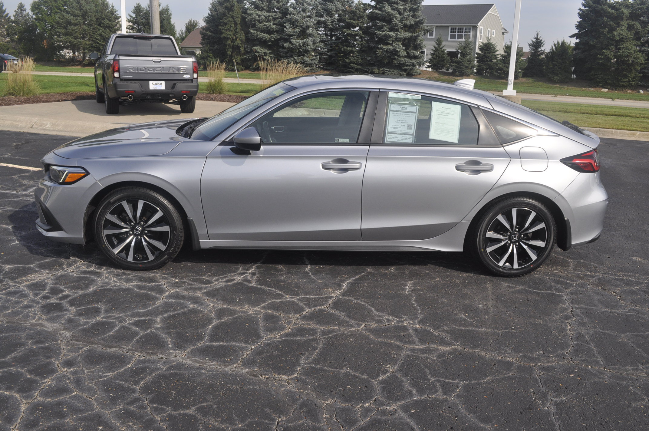 Certified 2023 Honda Civic EX-L image 4