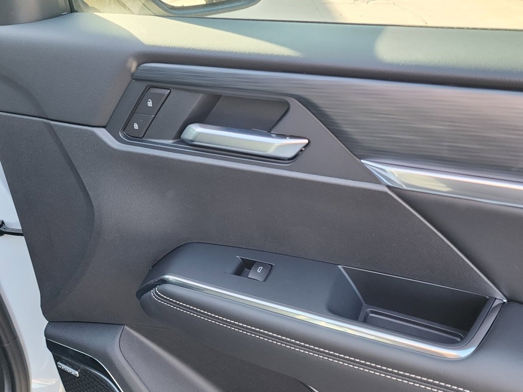 New 2026 GMC Acadia Elevation w/ Black Edition image 39