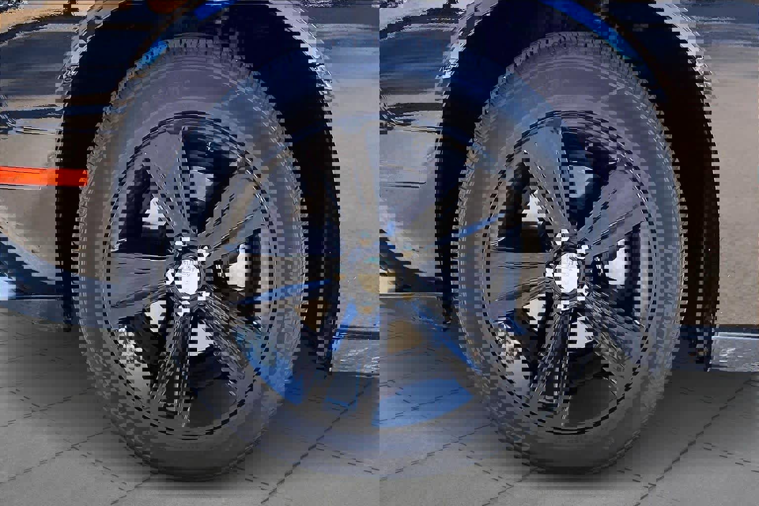 Used 2023 Dodge Challenger SXT image 9