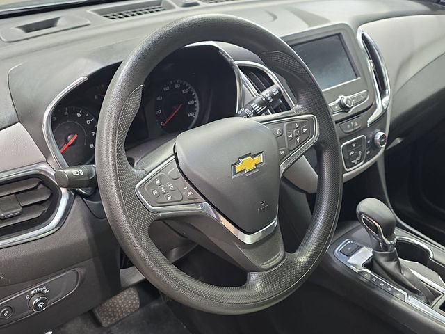 Used 2024 Chevrolet Equinox LS w/ Driver Confidence II Package AWD/4WD image 17
