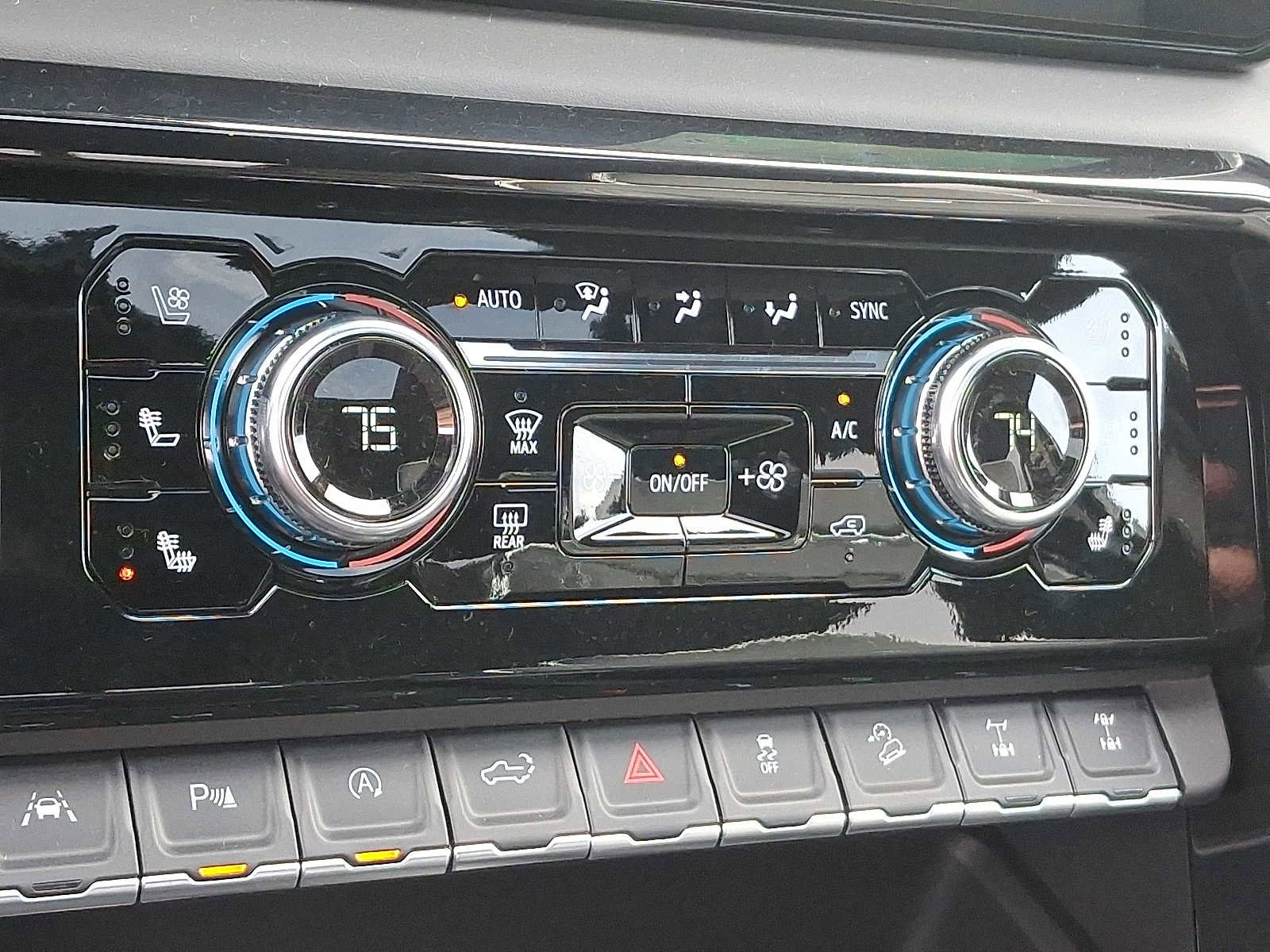 New 2026 GMC Sierra 1500 AT4X image 14