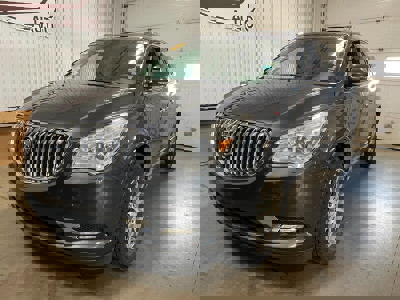 Used 2013 Buick Enclave Leather image 2