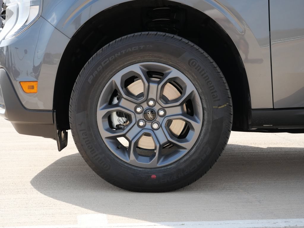New 2026 Ford Maverick XLT w/ XLT Luxury Package FWD image 10