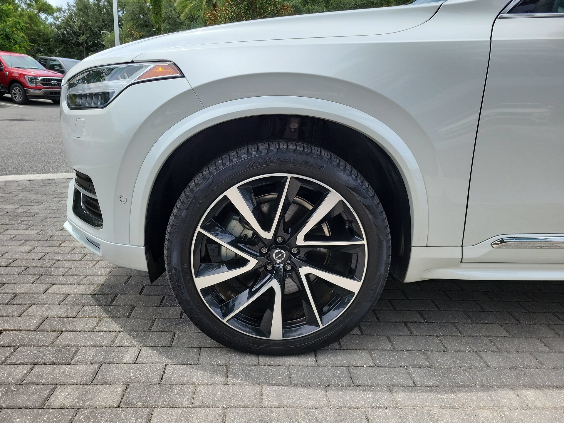 Used 2024 Volvo XC90 B6 Plus AWD/4WD image 7
