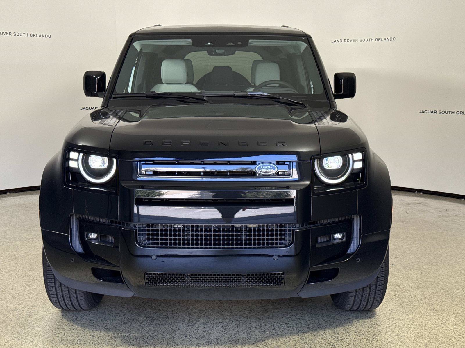New 2026 Land Rover Defender 110 X-Dynamic SE AWD/4WD image 8