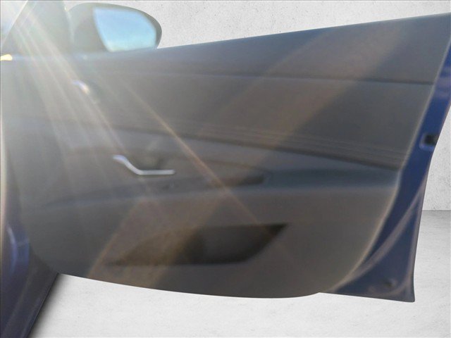 Used 2023 Hyundai Elantra SEL w/ Convenience Package FWD image 23