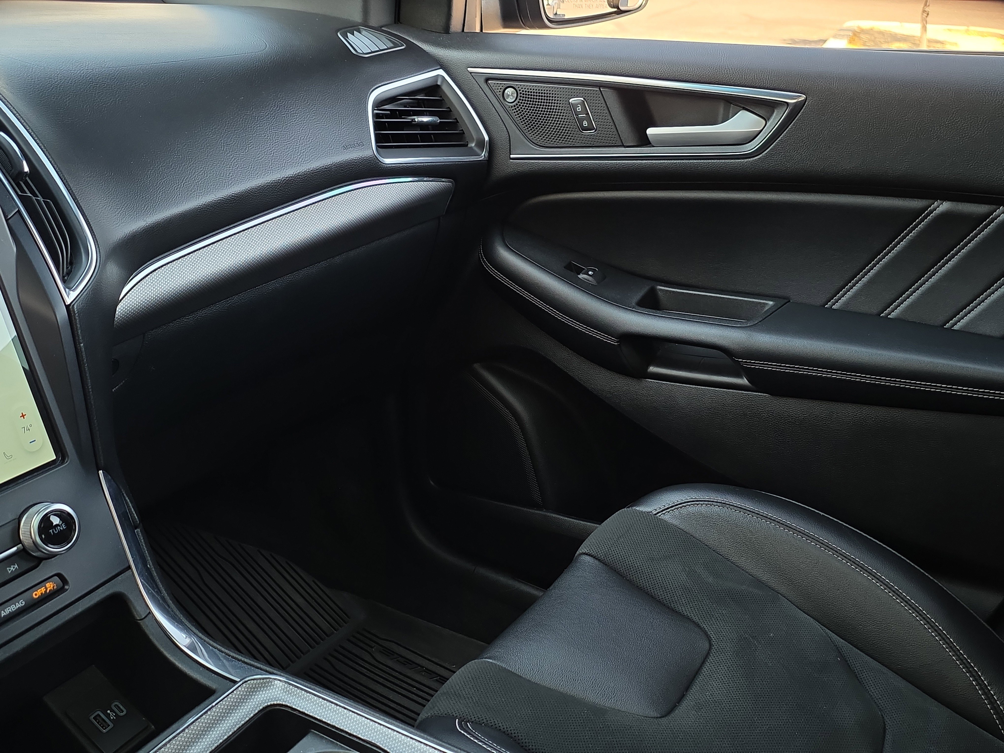 Used 2021 Ford Edge ST w/ Equipment Group 401A image 28