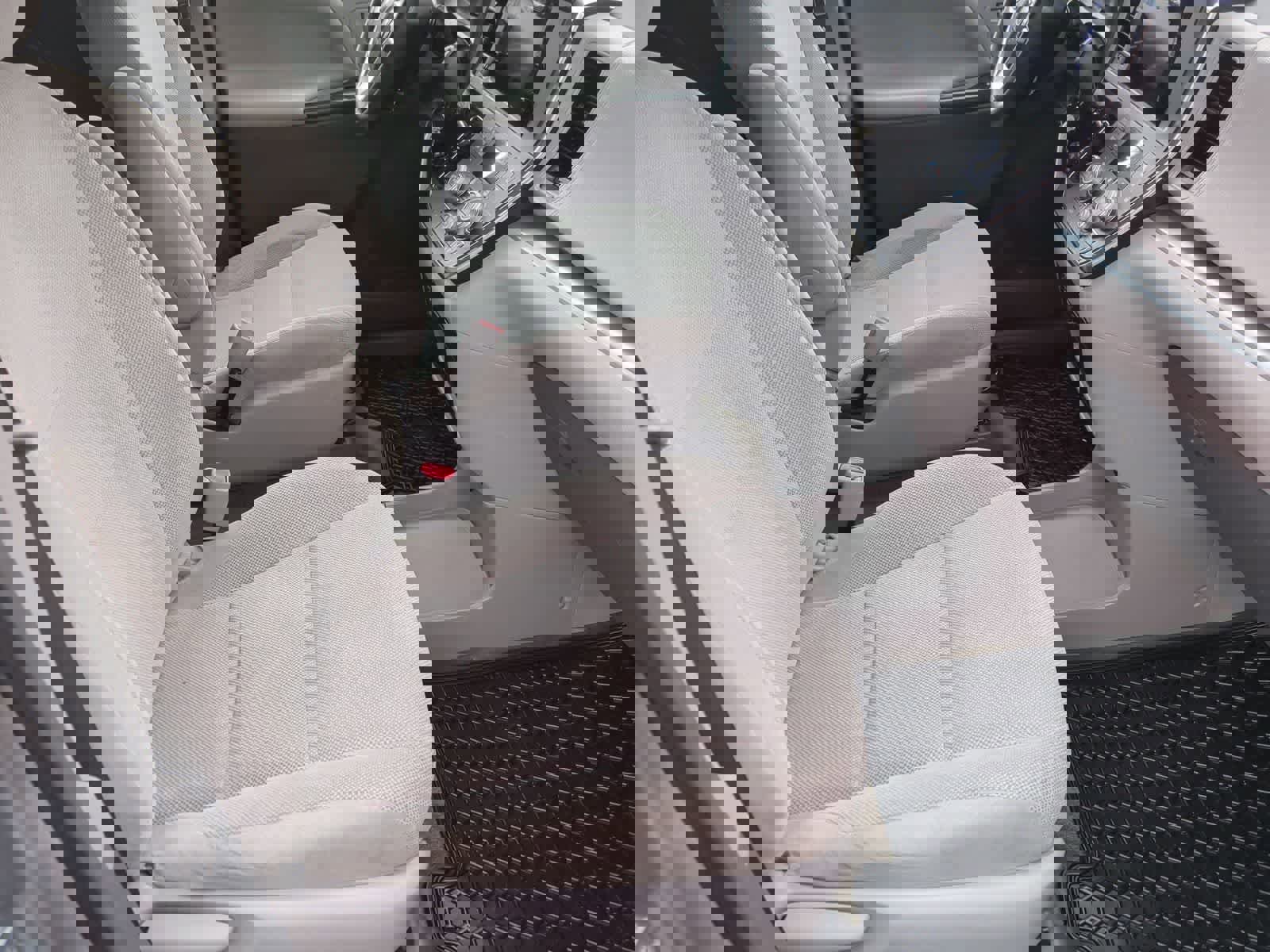 Used 2016 Toyota Sienna L image 21