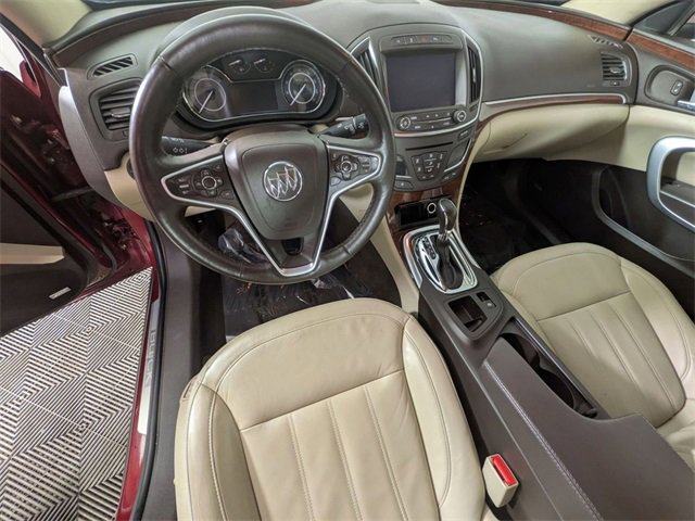 Used 2017 Buick Regal Premium w/ Driver Confidence Package #2 image 11