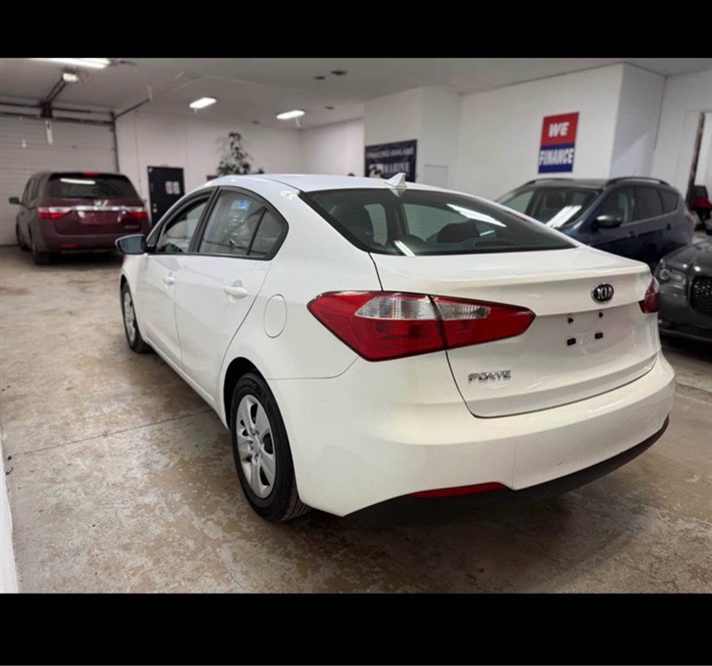 Used 2016 Kia Forte LX image 6
