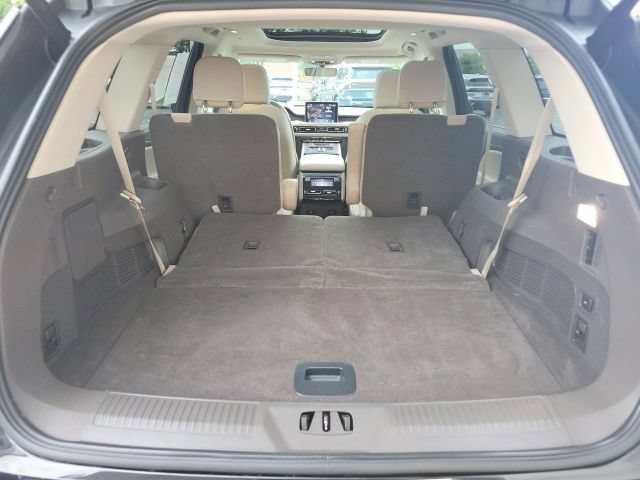 Certified 2024 Lincoln Aviator Reserve w/ Elements Package Plus AWD/4WD image 26