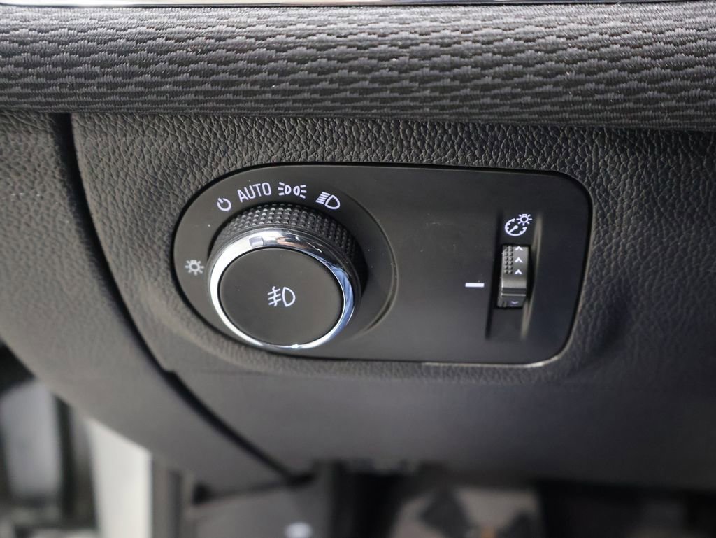 Used 2016 Chevrolet Cruze LT w/ Convenience Package image 30