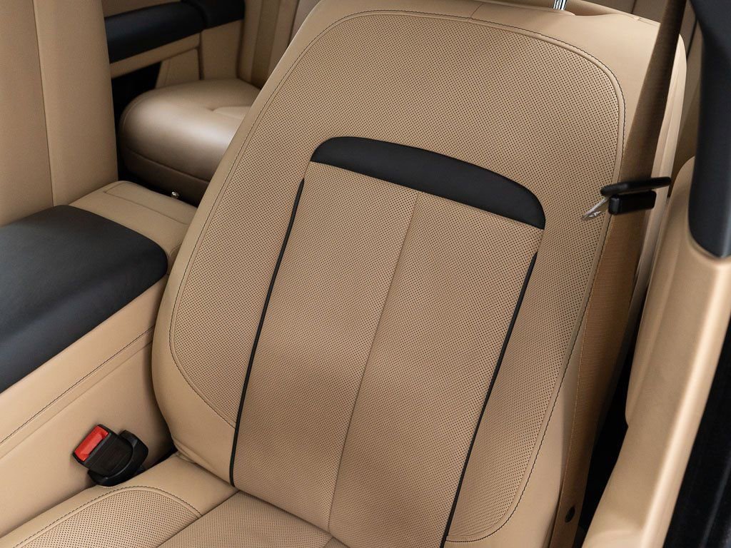 Certified 2022 Rolls-Royce Ghost image 18