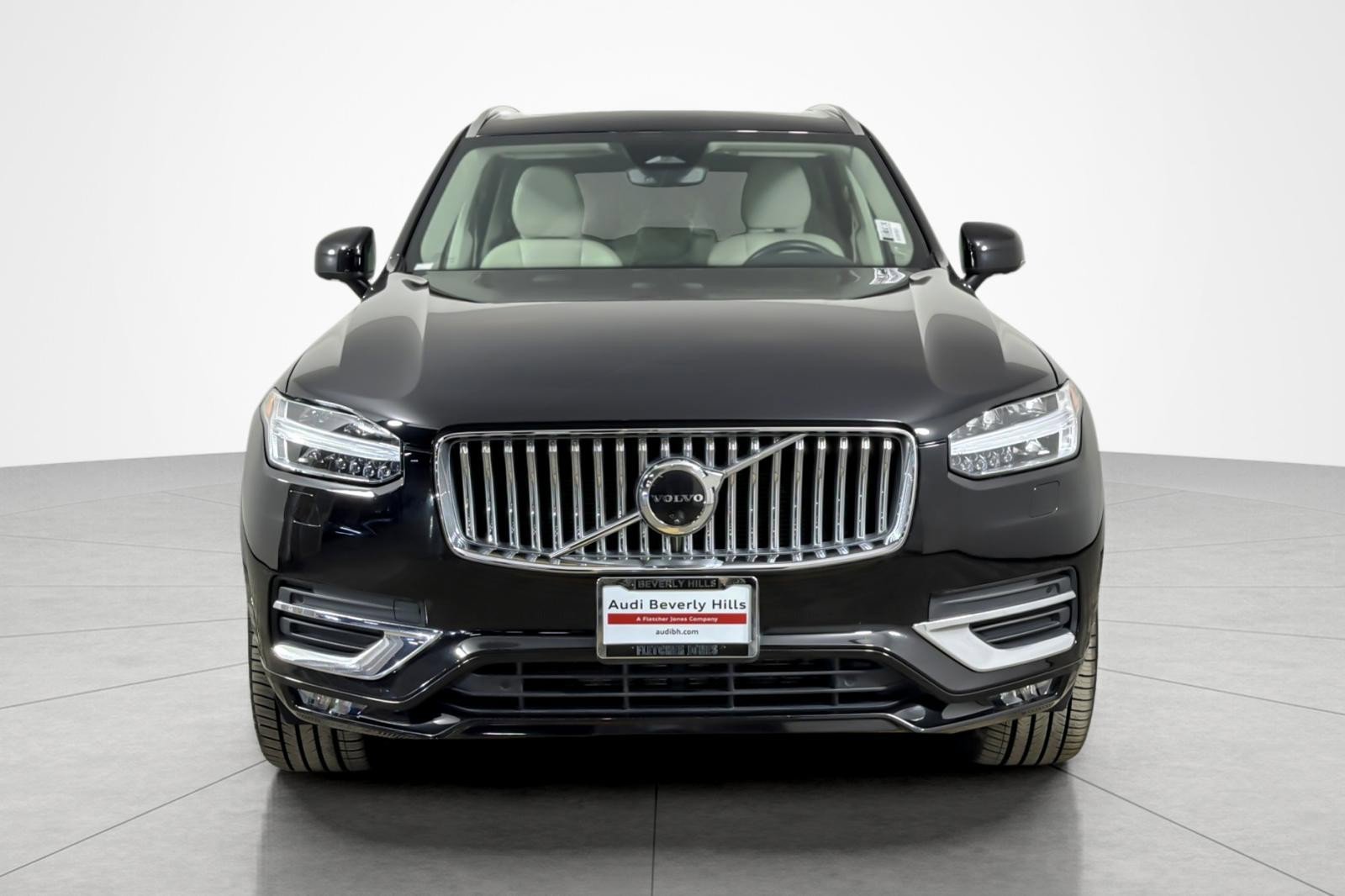 Used 2024 Volvo XC90 B6 Plus AWD/4WD image 8