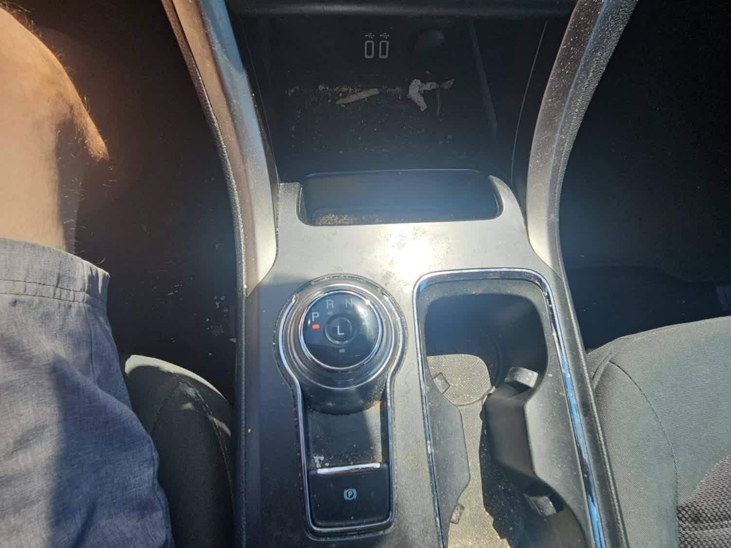 Used 2019 Ford Fusion SE FWD image 17