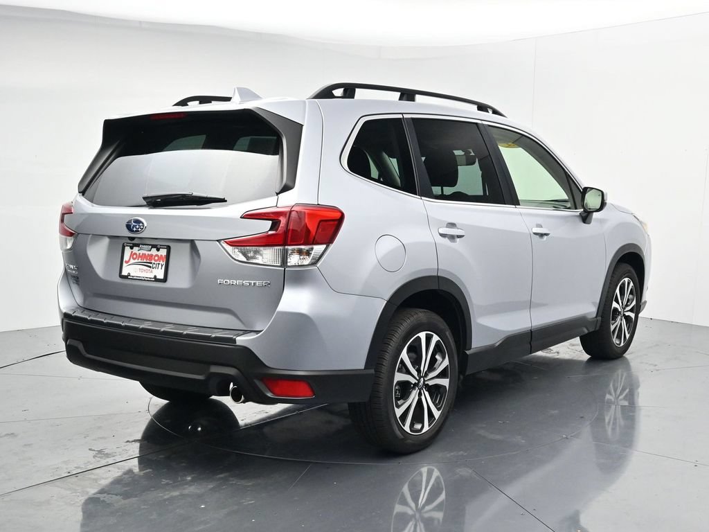 Used 2023 Subaru Forester Limited w/ Popular Package #2 AWD/4WD image 7