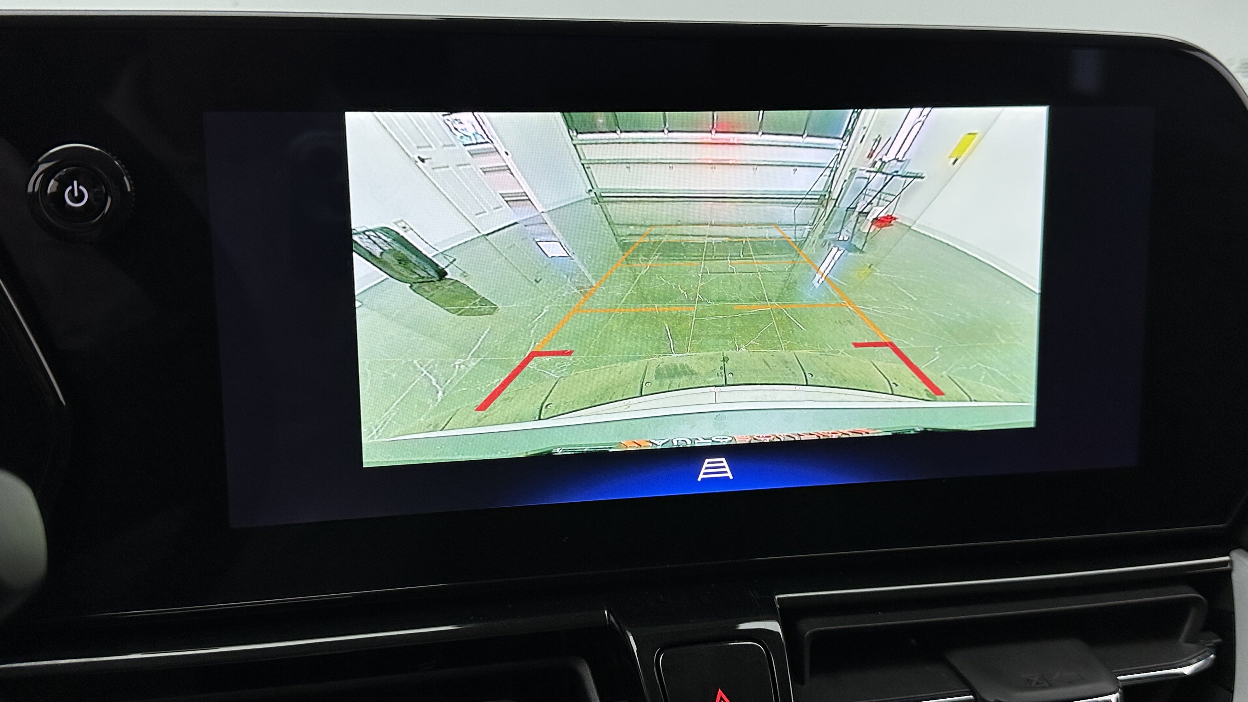 Used 2025 Chevrolet TrailBlazer LT image 12