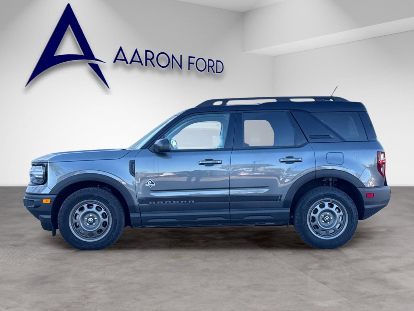 Used 2024 Ford Bronco Sport Outer Banks image 2