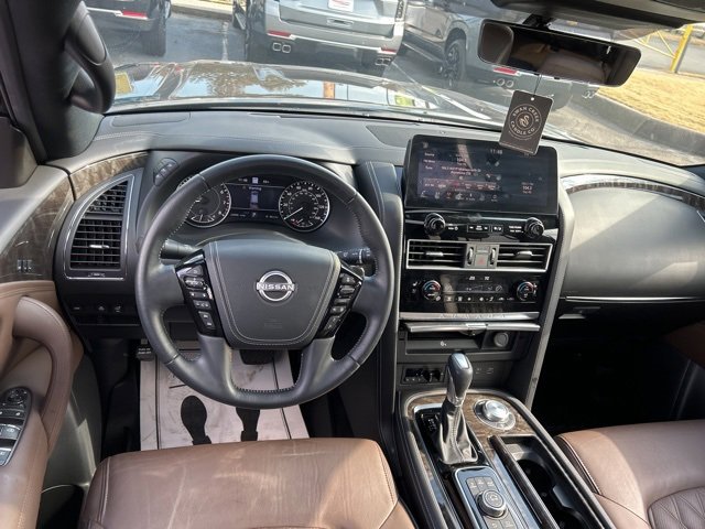 Used 2024 Nissan Armada Platinum w/ Captain's Chairs Package image 31
