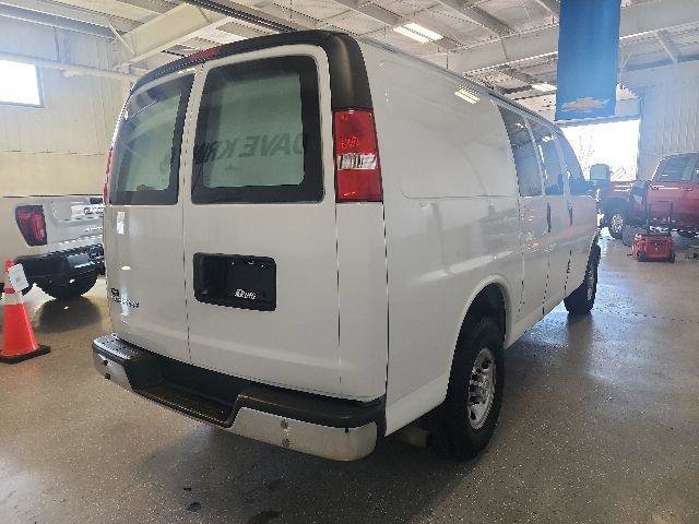 Used 2020 Chevrolet Express 2500 w/ Driver Convenience Package RWD image 5