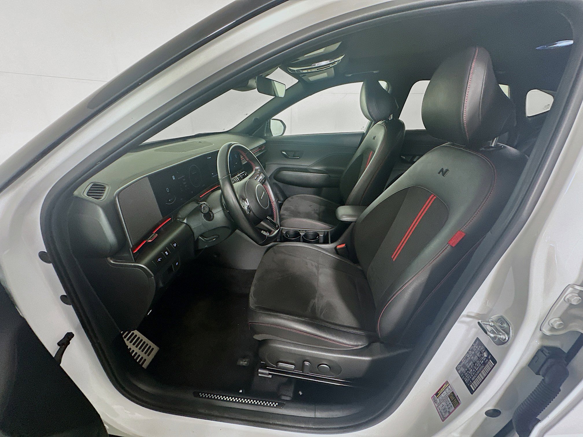 Used 2024 Hyundai Kona N Line image 13