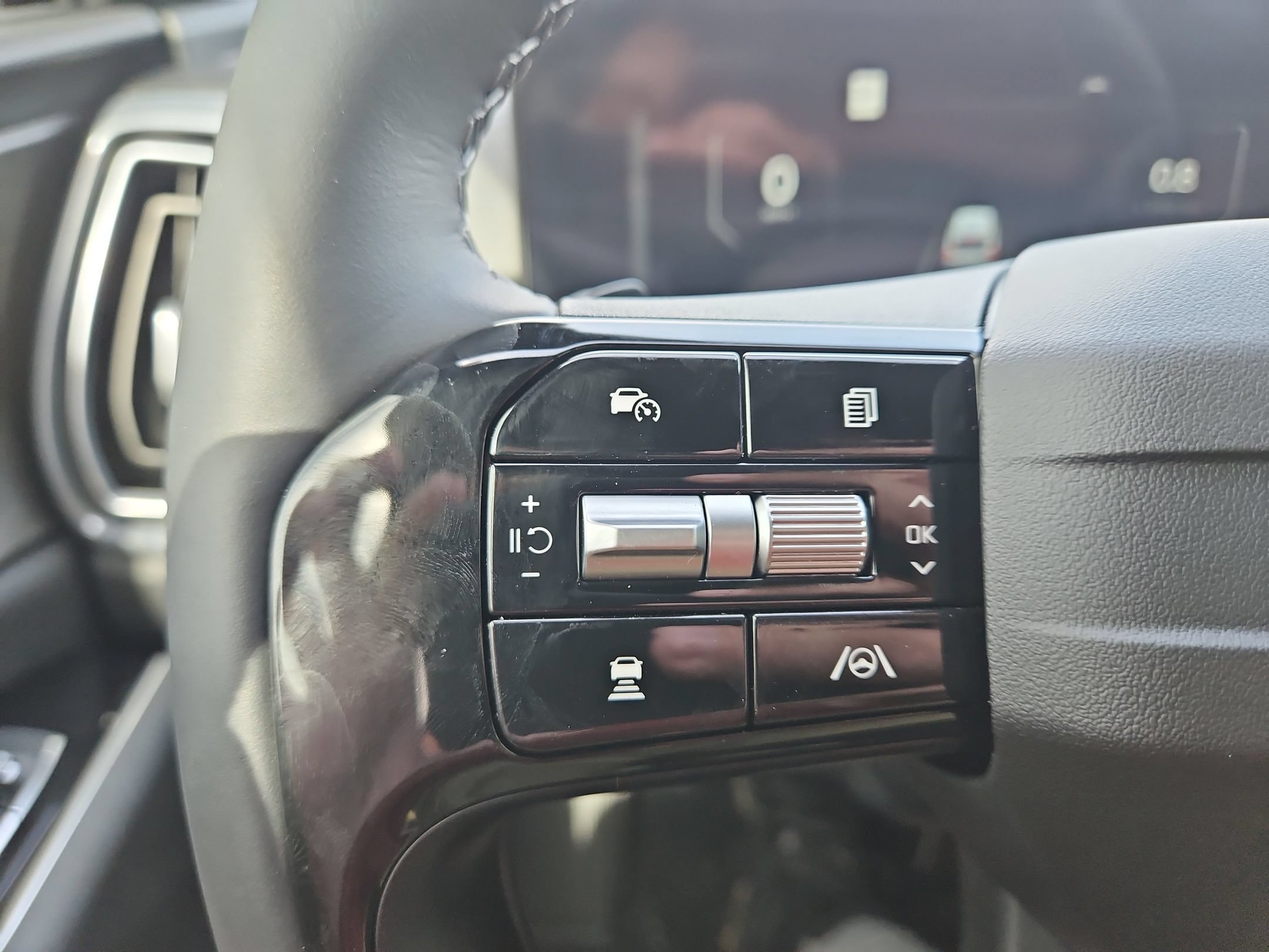 New 2026 Kia Sorento EX FWD image 24