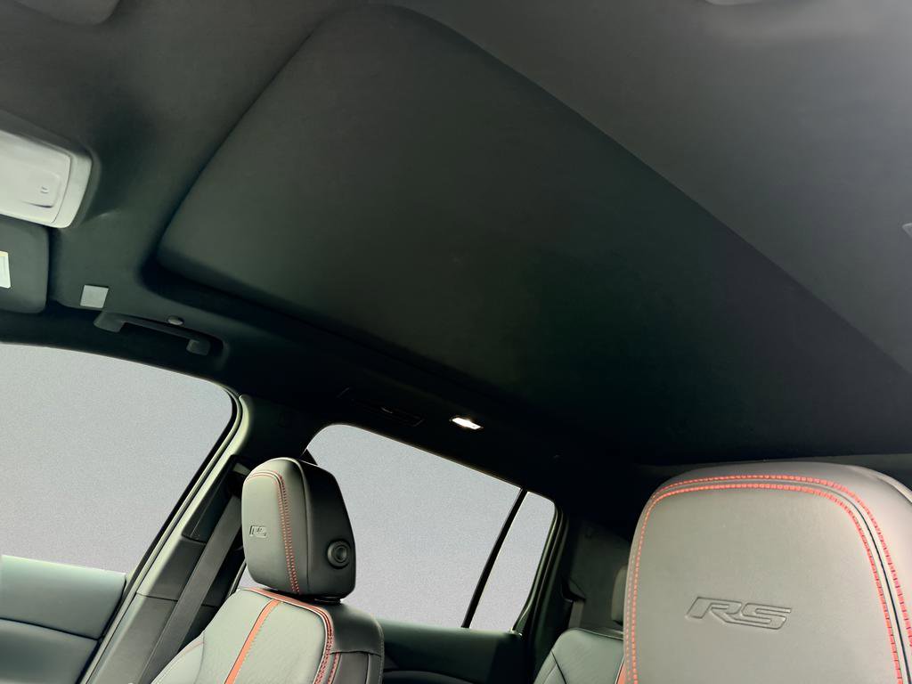 New 2026 Chevrolet Traverse RS w/ LPO, Floor Liner Package image 29