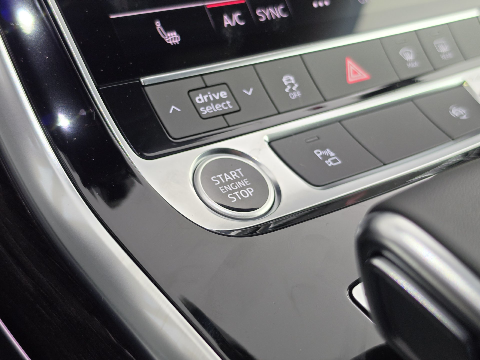 New 2026 Audi Q7 2.0T Premium AWD/4WD image 32