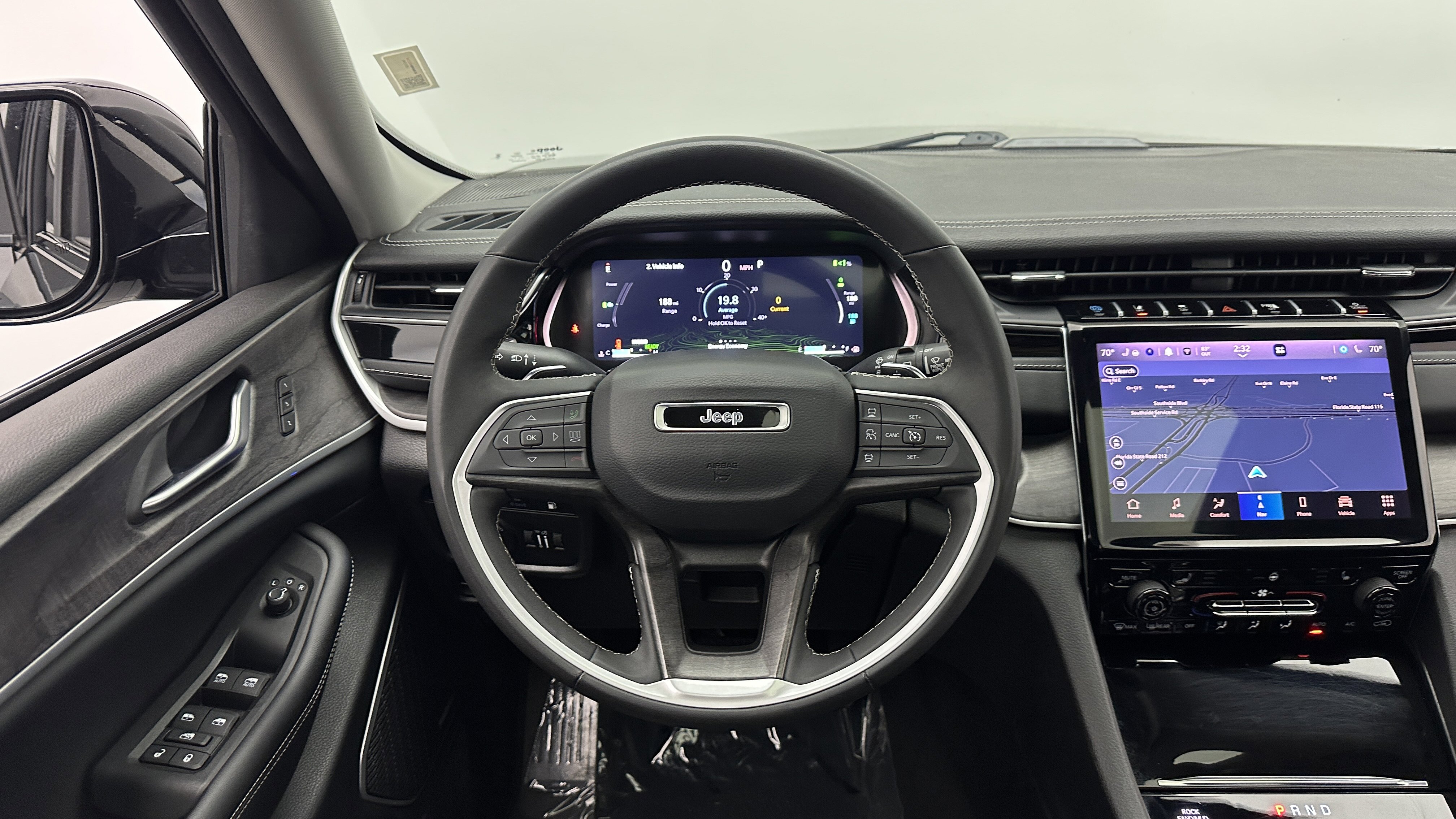 Used 2024 Jeep Grand Cherokee Limited 4xe image 29