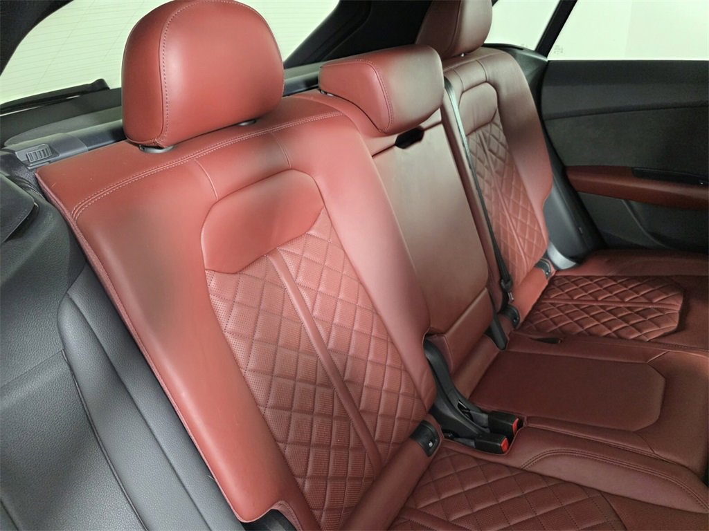 Used 2021 Audi SQ8 Premium Plus w/ SQ8 Black Optic Package image 29