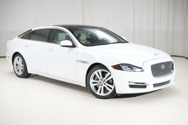 Used 2016 Jaguar XJ L Portfolio image 12