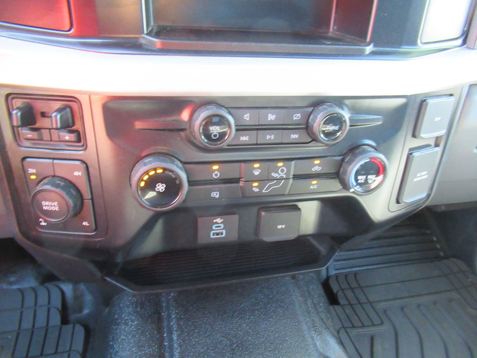 Used 2024 Ford F250 XL w/ XL Off-Road Package AWD/4WD image 26