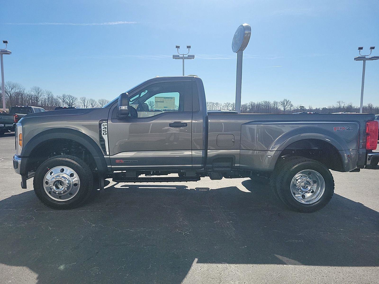 New 2026 Ford F450 XL w/ XL Driver Assist Package AWD/4WD image 4
