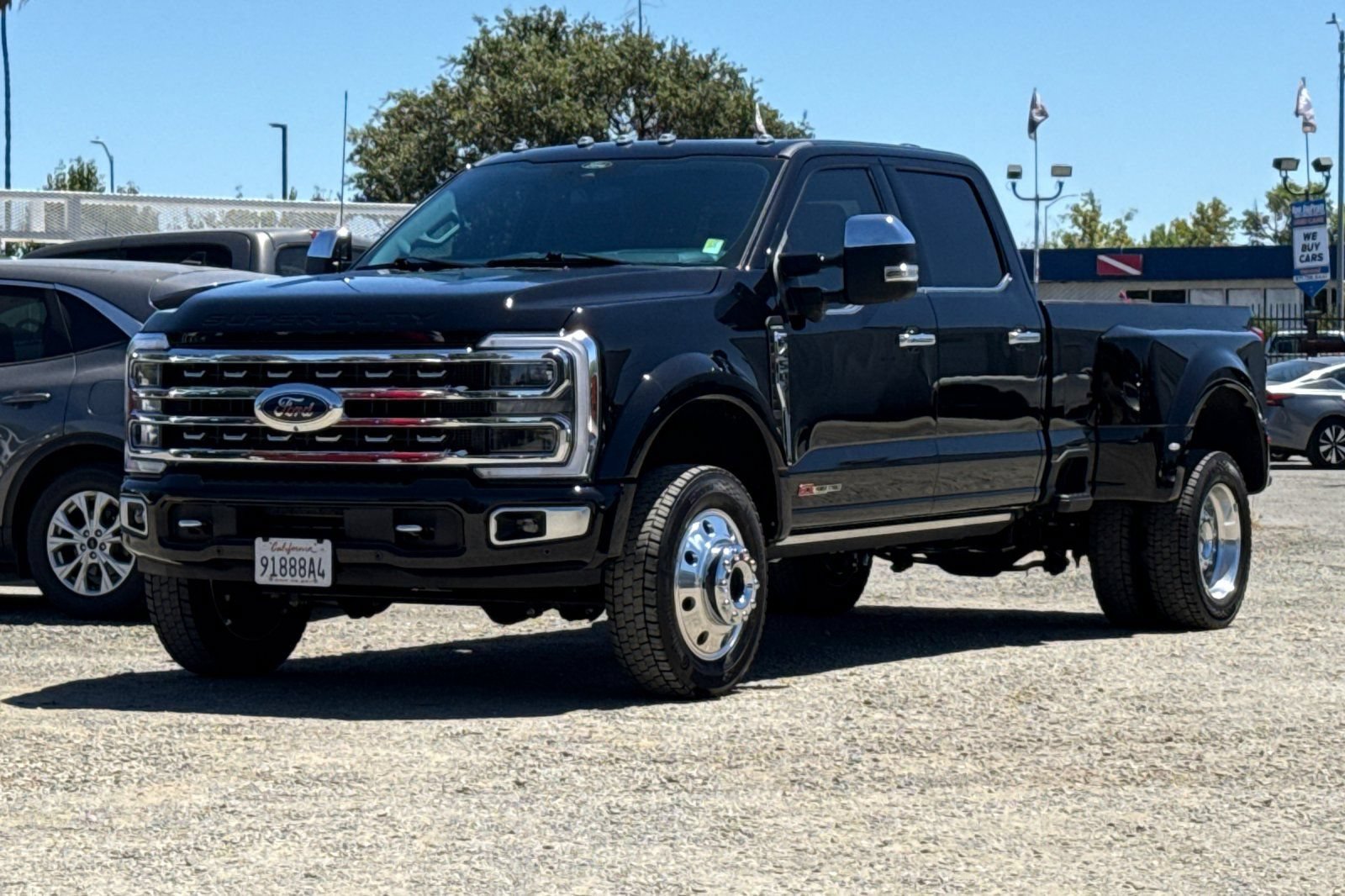 Certified 2024 Ford F450 Limited w/ FX4 Off-Road Package AWD/4WD image 8