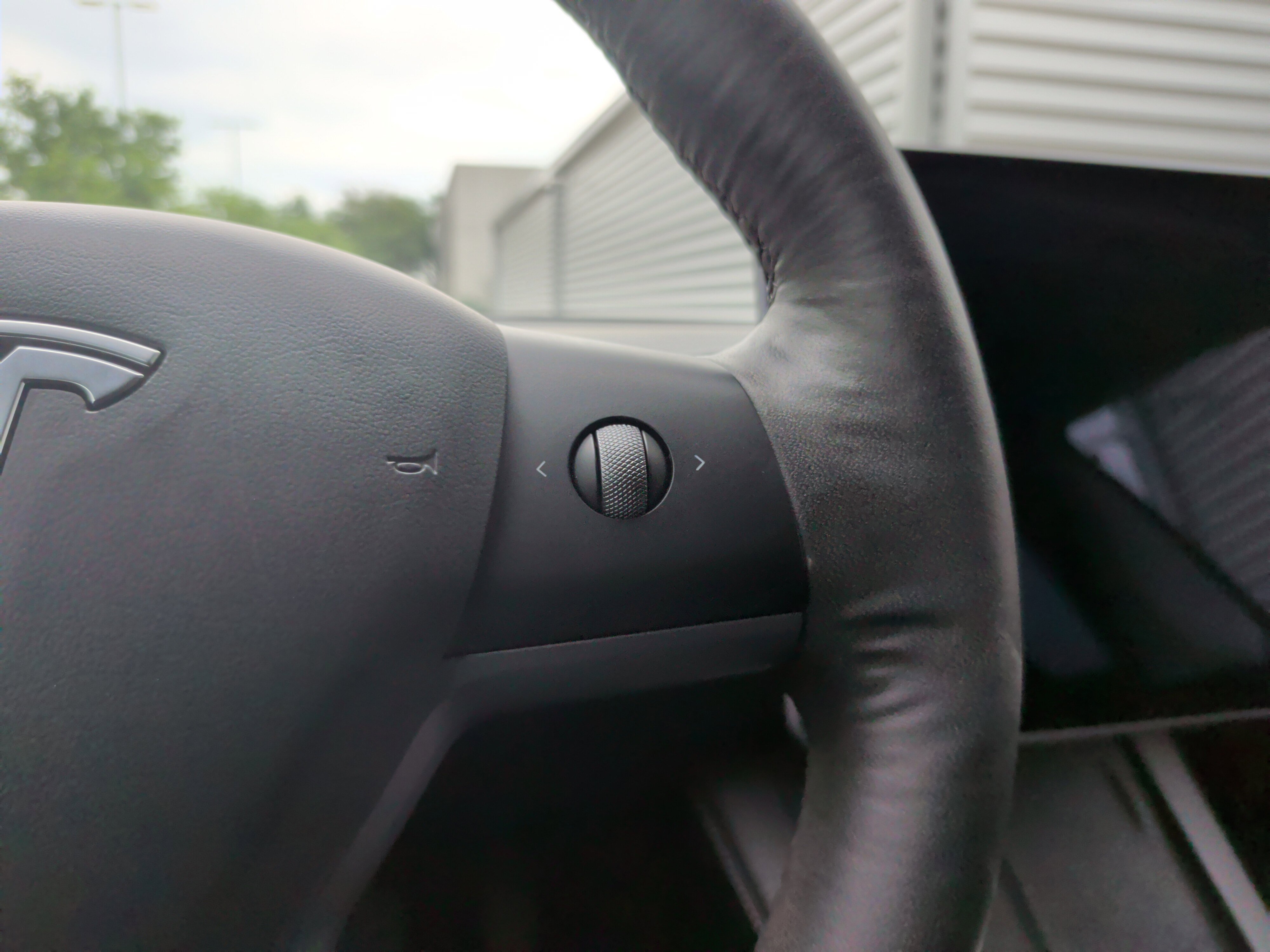 Used 2021 Tesla Model 3 Standard Range Plus image 14