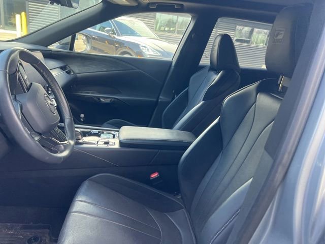 Used 2023 Lexus RX 500h F Sport w/ Accessory Package (Z1) image 6