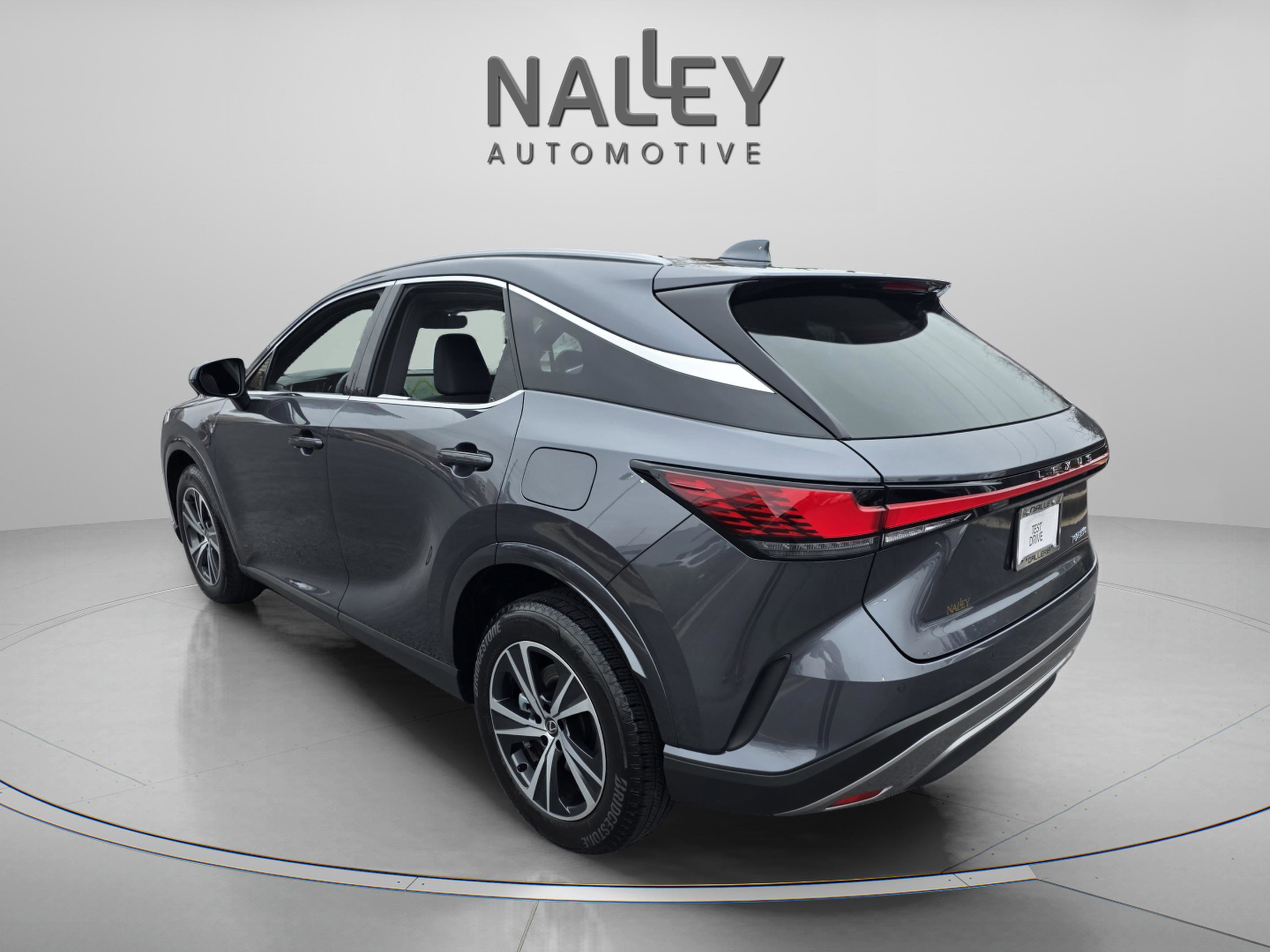 Certified 2025 Lexus RX 350 Premium w/ Accessory Package (Z1) image 4