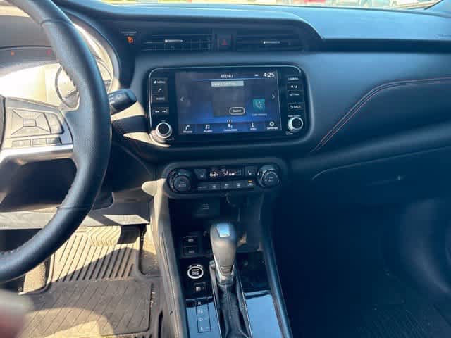 Used 2023 Nissan Kicks SR w/ SR Premium Package FWD image 20
