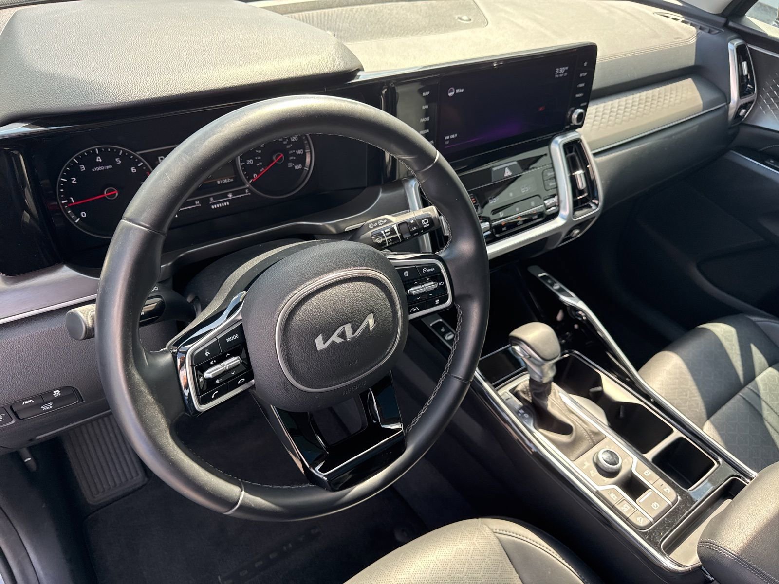 Used 2022 Kia Sorento SX AWD/4WD image 25