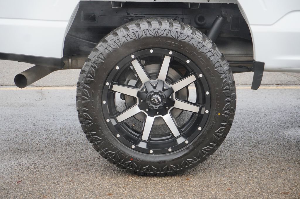 Used 2022 Ford F150 XLT w/ Trailer Tow Package image 12